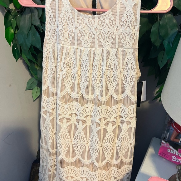 New Speechless Crocheted dress - Picture 3 of 3
